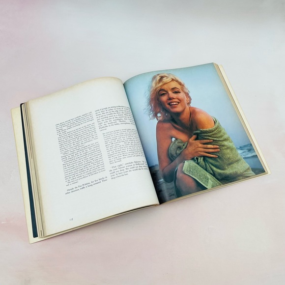 Vintage Marilyn Monroe Book - Picture 5 of 7